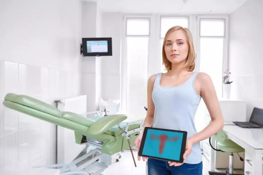 Kalp Şeklinde Rahim (Arkuat Uterus) Nedir? Gebeliğe Engel mi?