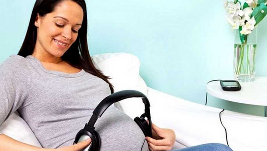 Anne Karnındaki Bebeğe Müzik Dinletmenin Bebek Üzerindeki 12 Olumlu Etkisi