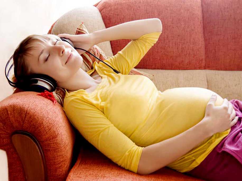 Anne Karnındaki Bebeğe Müzik Dinletmenin Bebek Üzerindeki 12 Olumlu Etkisi