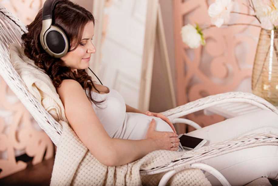 Anne Karnındaki Bebeğe Müzik Dinletmenin Bebek Üzerindeki 12 Olumlu Etkisi