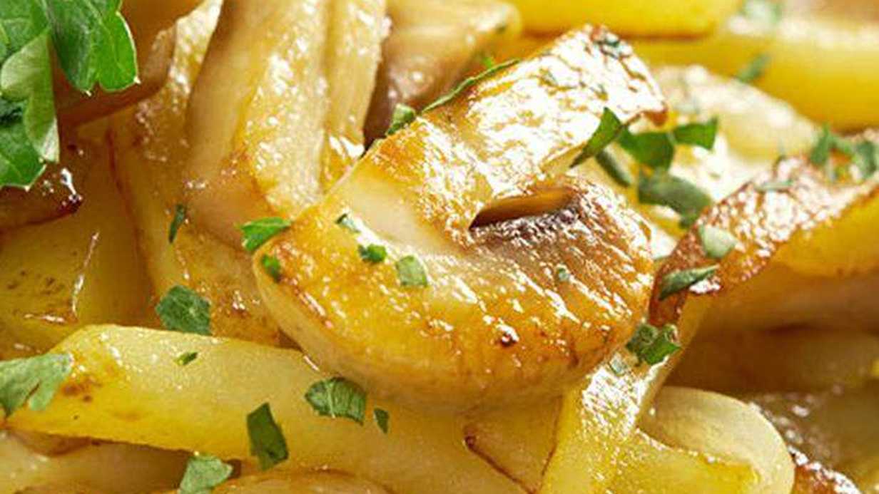 Protein Bombası: Patatesli Mantar Sote