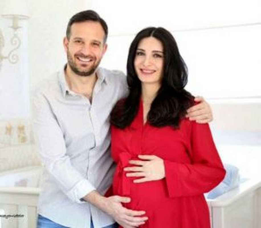 Başak Sayan Hamilelik Çatlaklarından Dertli