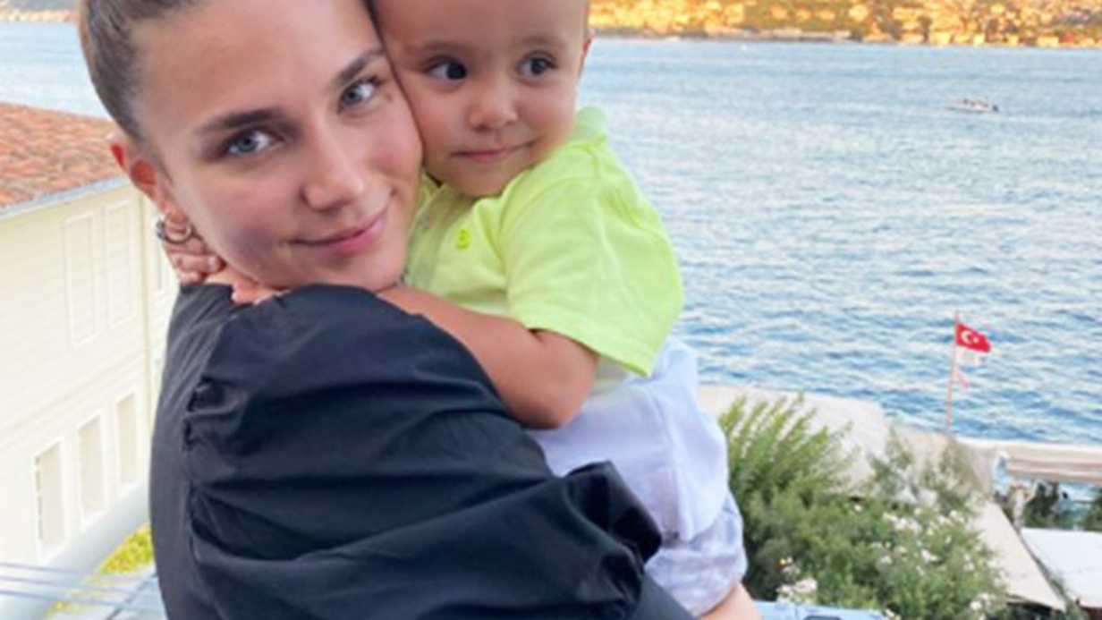 Buse Varol’dan Kız Çocuk İtirafı!