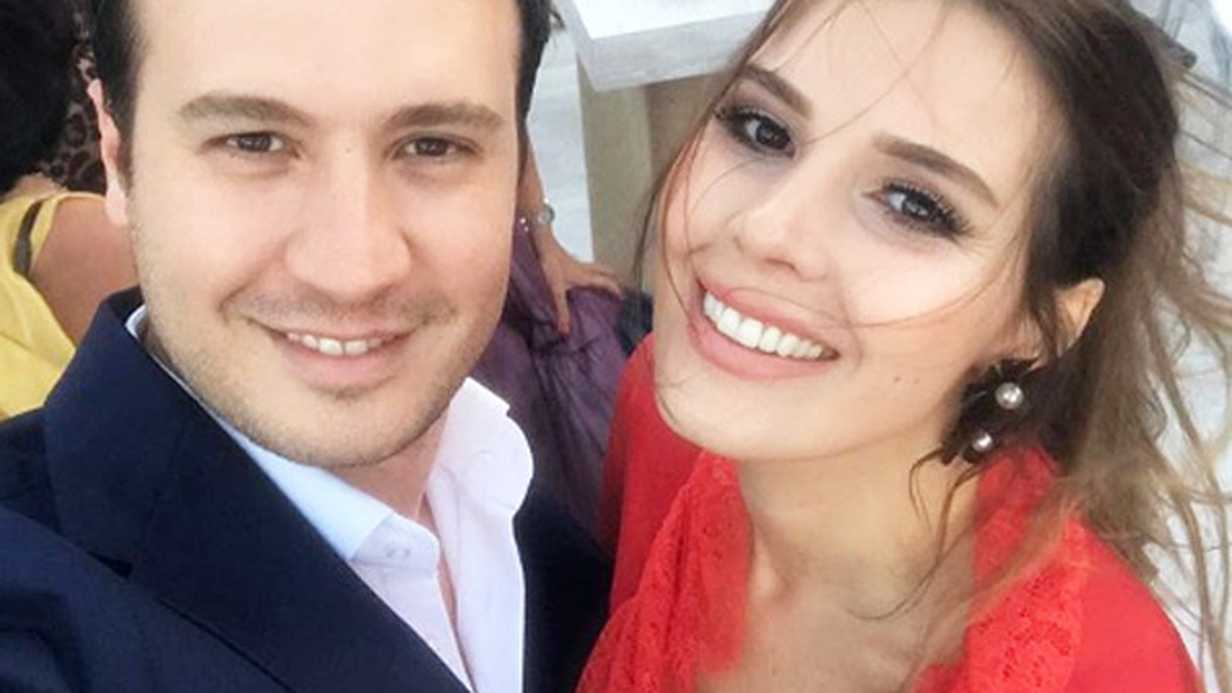 Doğumdan Sonra 20 Kilo Veren Hatice Şendil İlk Kez Oğlu ile Görüntülendi!