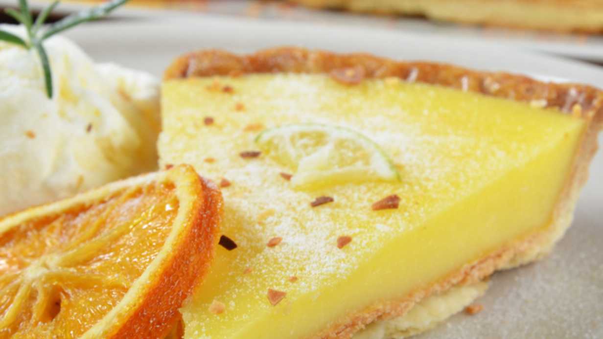 Gebeliği Boyunca Ekşi Aşerenlere Özel Limonlu Tart Tarifi!