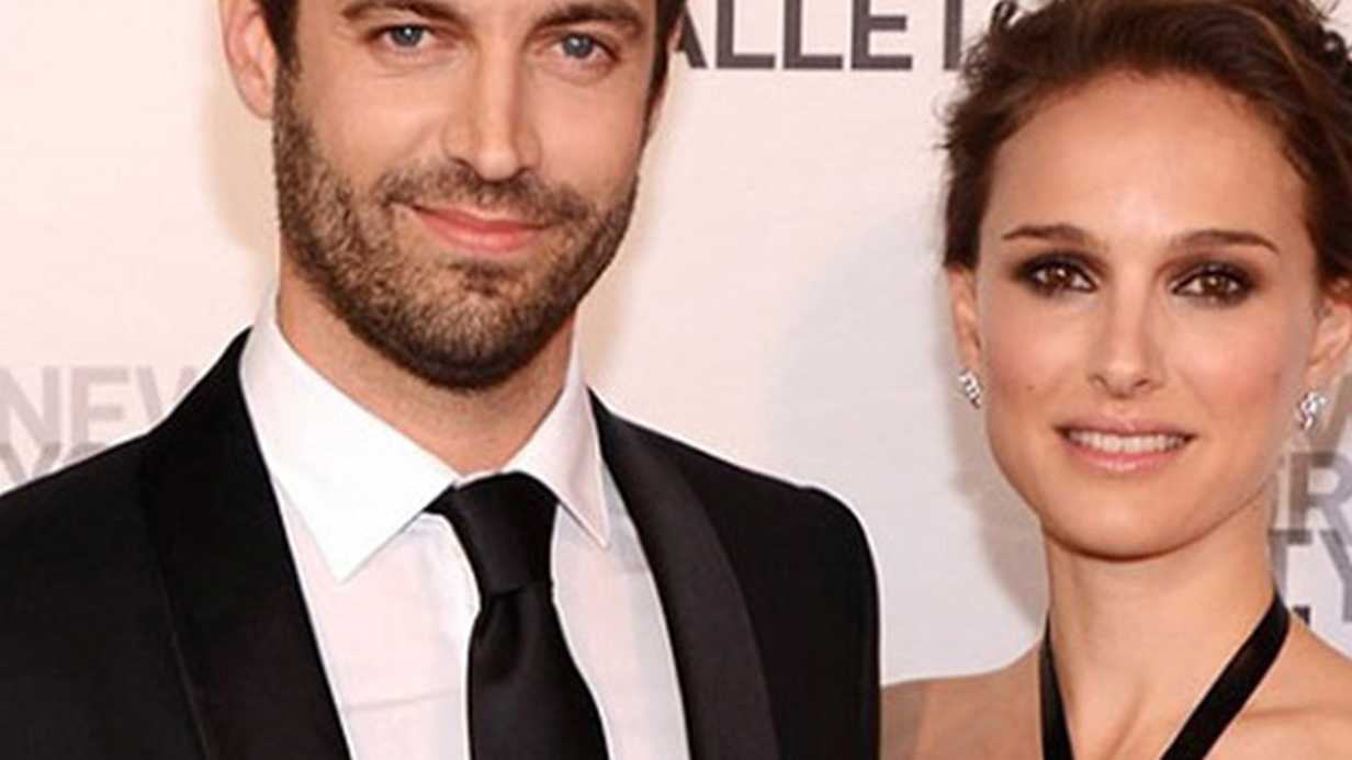 Natalie Portman Bebek Doğduktan Sonra Ortalıklarda Görünmedi