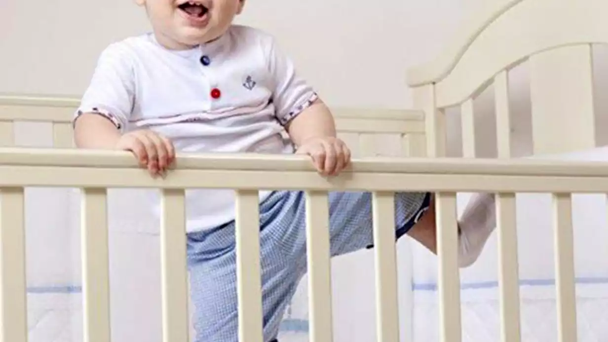 Bebeğiniz Düştüğünde İyi Gözlemleyin! Bu Belirtiler Ciddi Sorunların Habercisi Olabilir