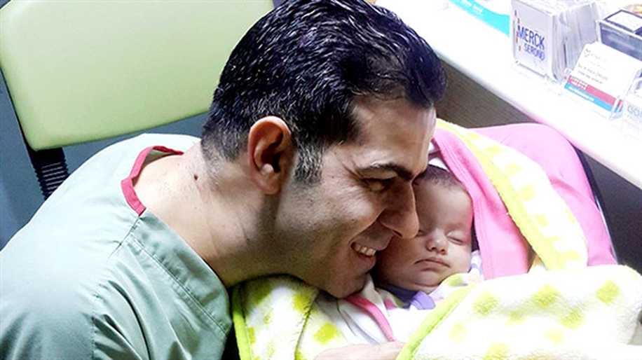 12 Düşükten Sonra Anne Oldu!
