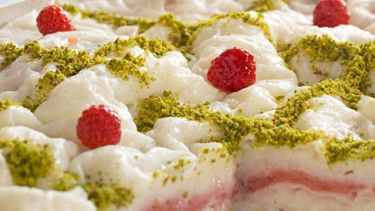 Hamileler İçin Hafif ve Pratik Bir Tatlı Tarifi: Güllaç